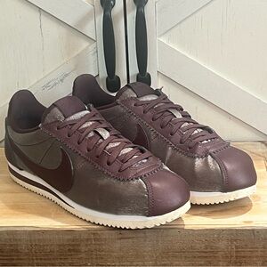 Nike Women’s Classic Cortez Premium "Metallic Mahogany" Size 8.5